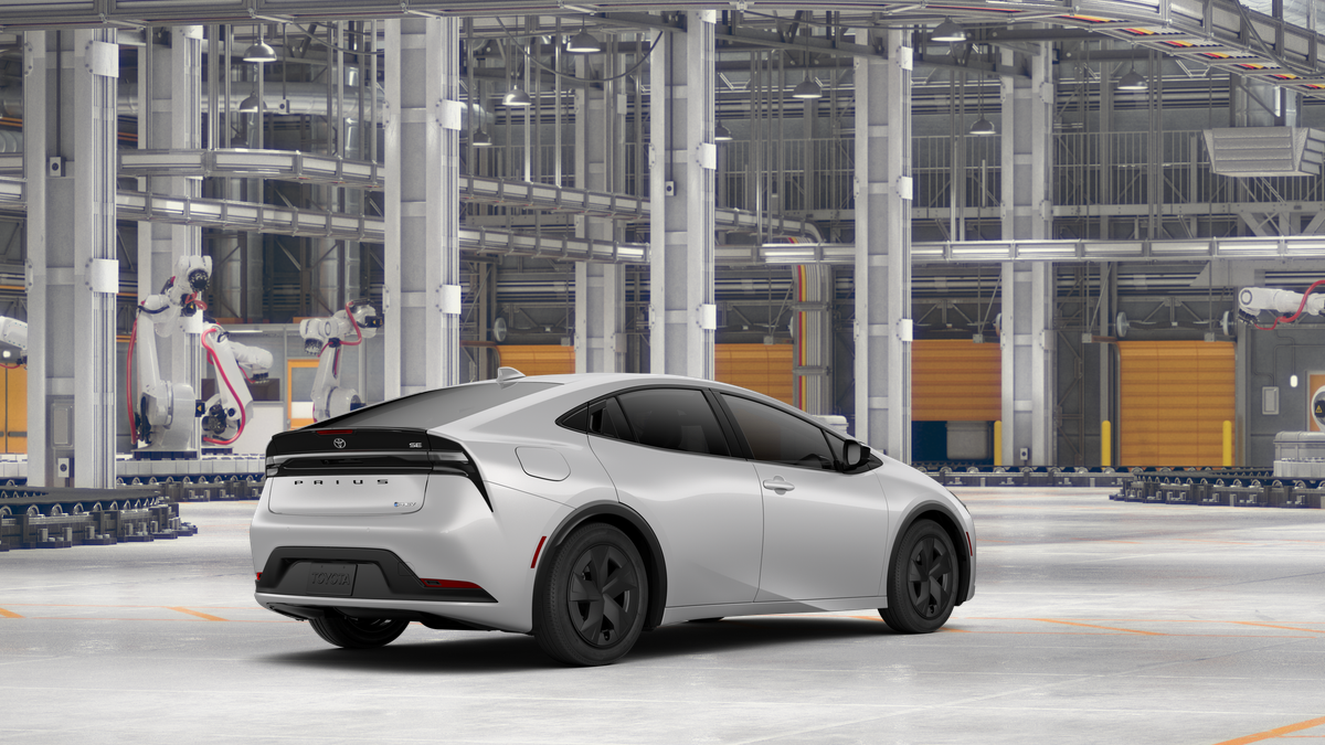 2027 Toyota Prius Plug-in Hybrid SE