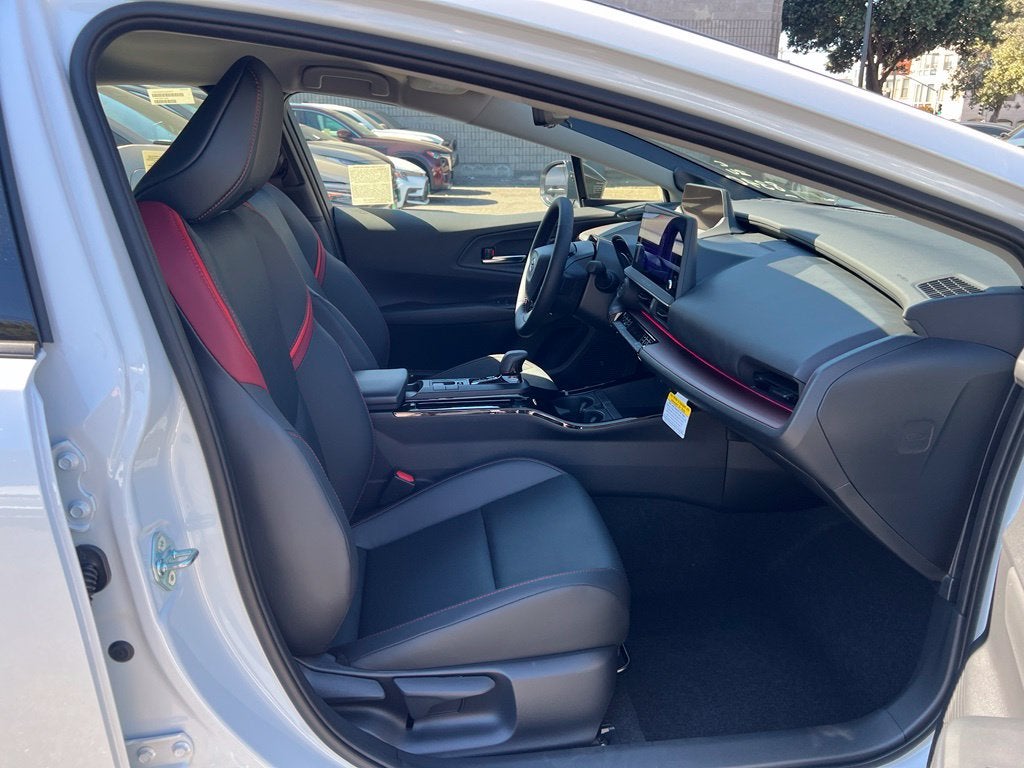 2027 Toyota Prius Plug-in Hybrid XSE Premium