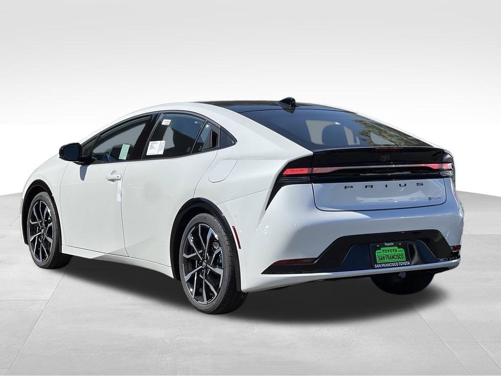 2027 Toyota Prius Plug-in Hybrid XSE Premium