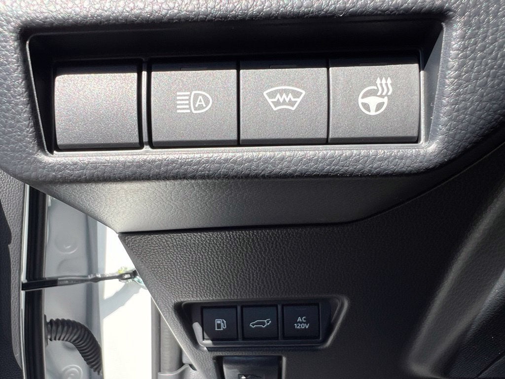 2027 Toyota Prius Plug-in Hybrid XSE Premium