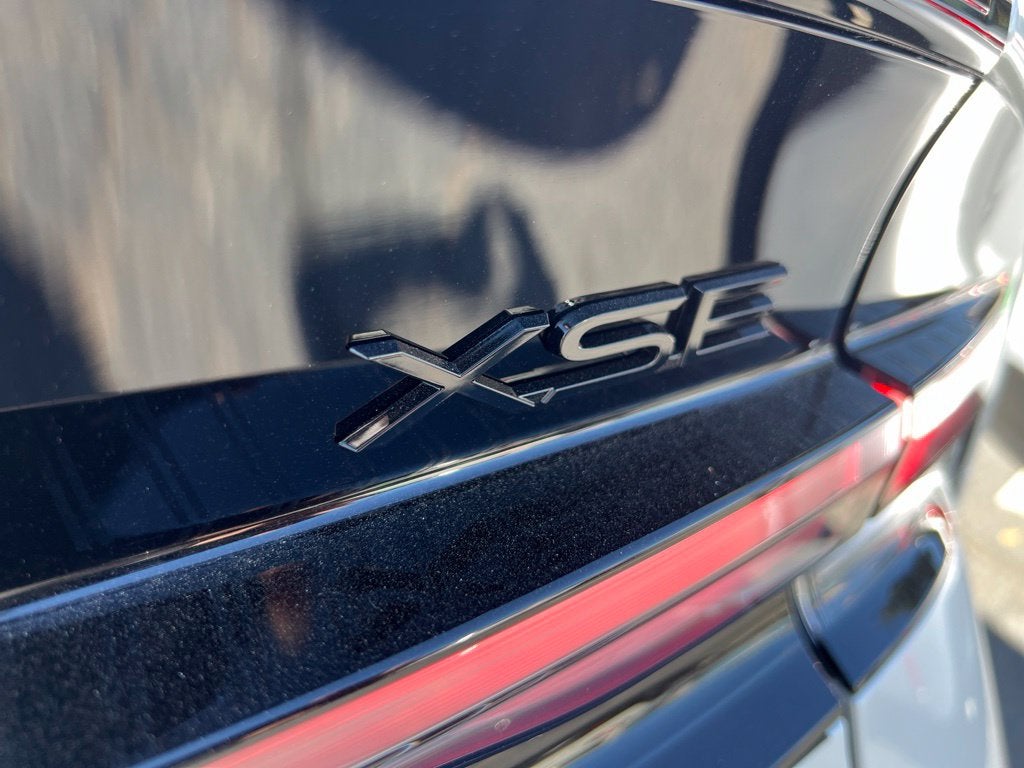 2027 Toyota Prius Plug-in Hybrid XSE Premium