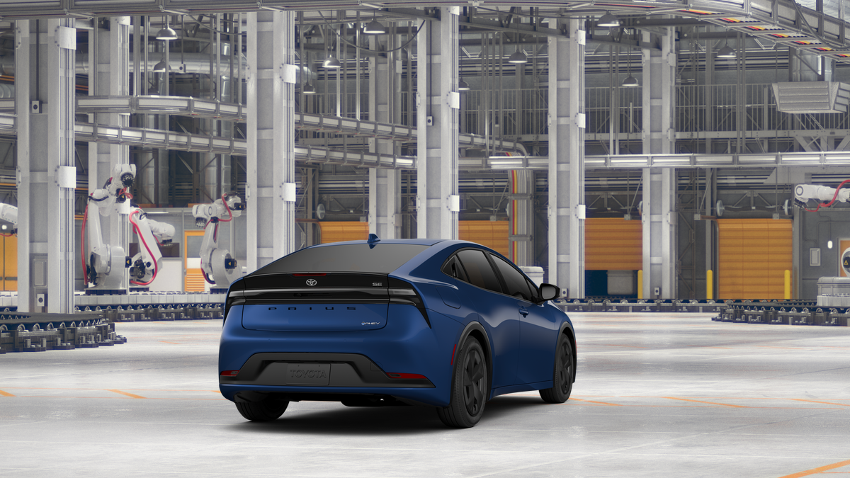2027 Toyota Prius Plug-in Hybrid SE