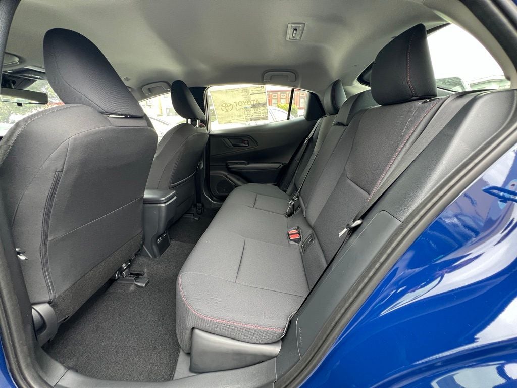 2027 Toyota Prius Plug-in Hybrid SE