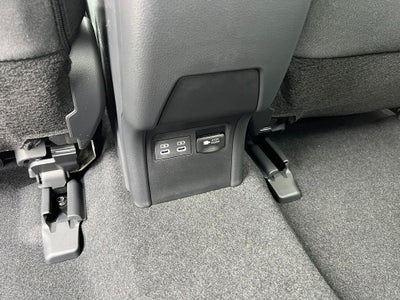 2027 Toyota Prius Plug-in Hybrid SE