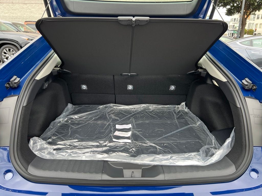 2027 Toyota Prius Plug-in Hybrid SE