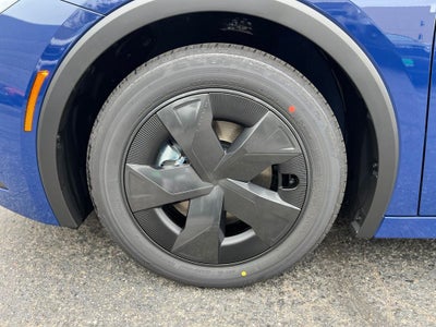 2027 Toyota Prius Plug-in Hybrid SE