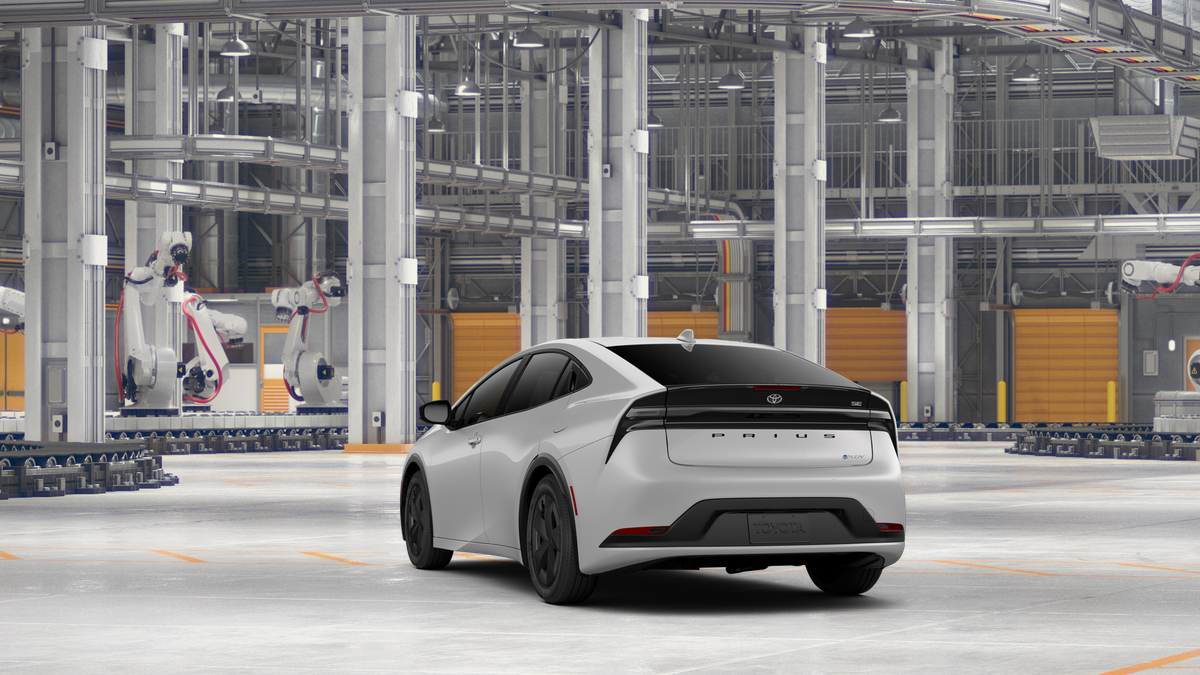 2027 Toyota Prius Plug-in Hybrid SE