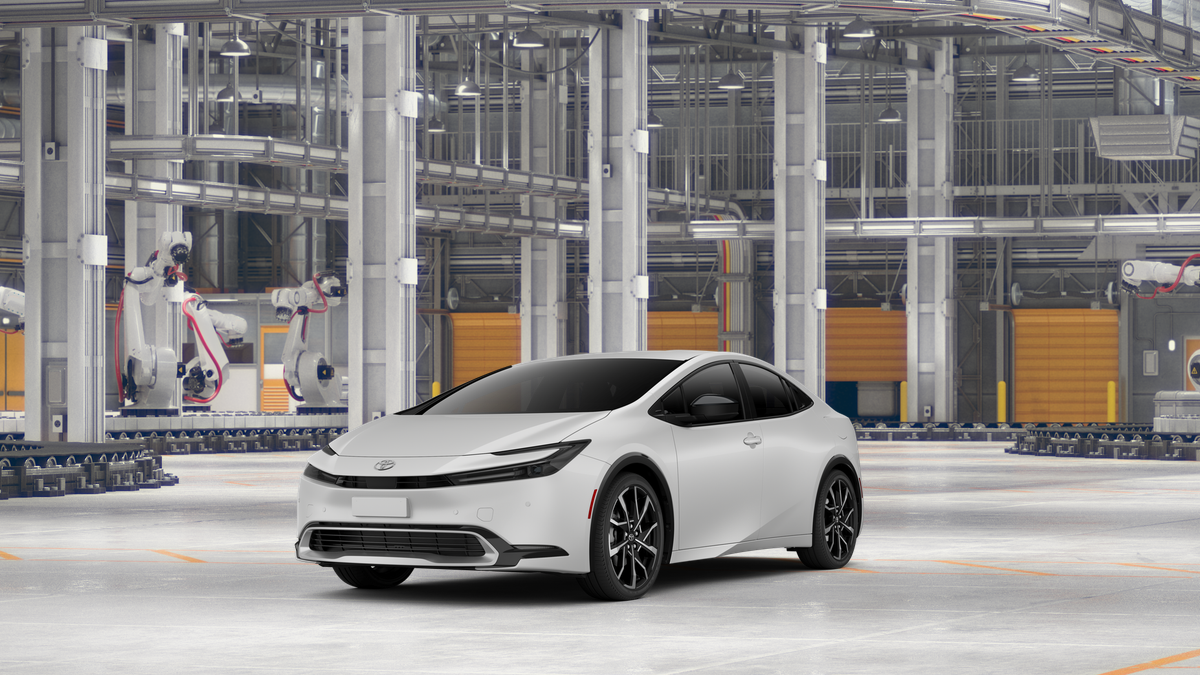 2027 Toyota Prius Plug-in Hybrid XSE