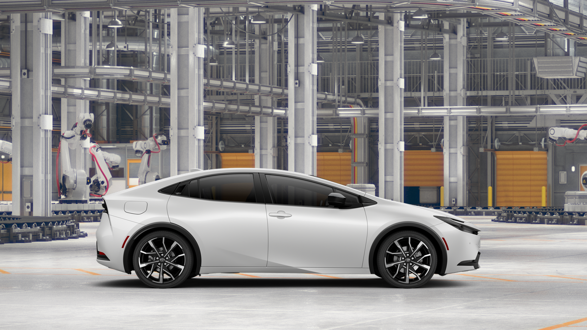2027 Toyota Prius Plug-in Hybrid XSE