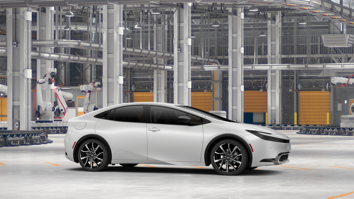 2027 Toyota Prius Plug-in Hybrid XSE