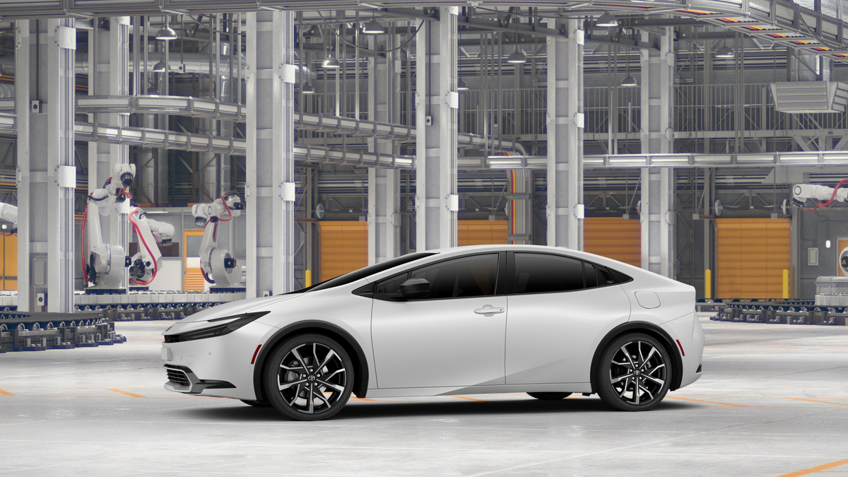 2027 Toyota Prius Plug-in Hybrid XSE