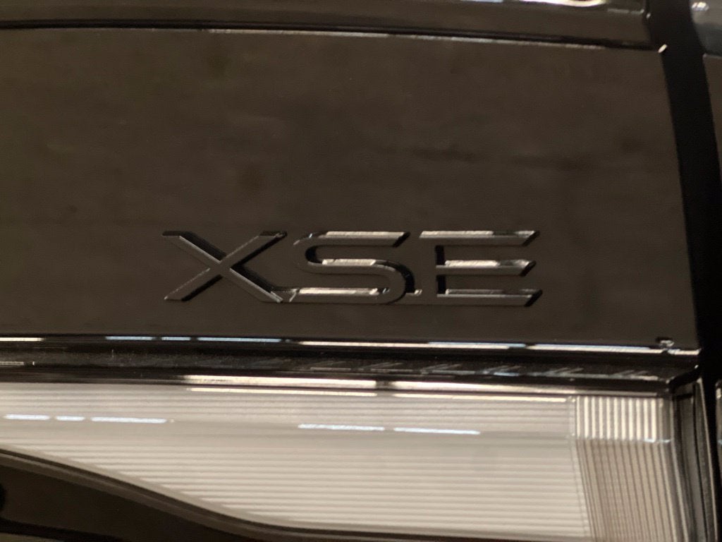 2027 Toyota Prius Plug-in Hybrid XSE Premium