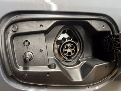 2027 Toyota Prius Plug-in Hybrid XSE Premium