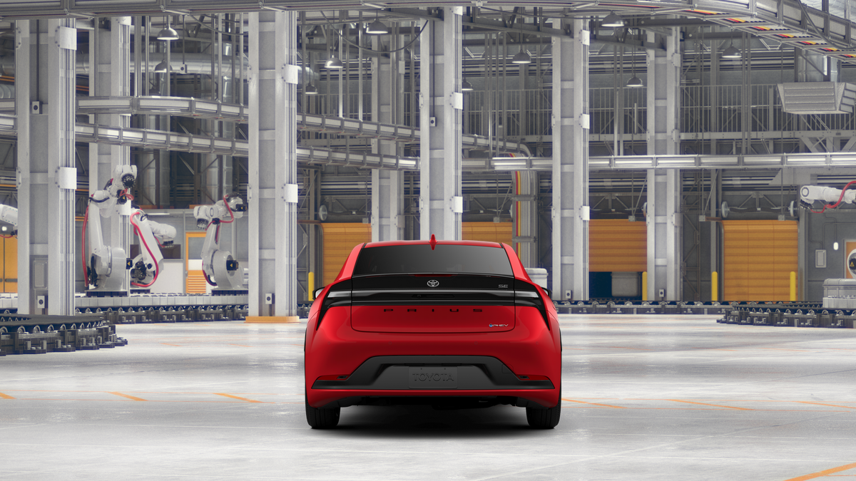 2026 Toyota Prius Plug-in Hybrid SE