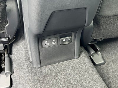 2027 Toyota Prius Plug-in Hybrid SE