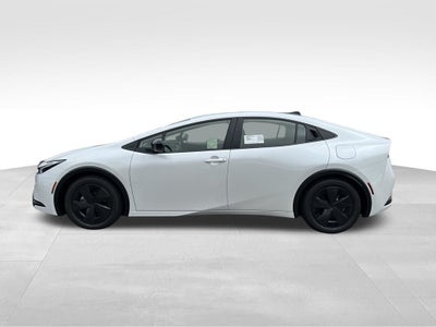 2027 Toyota Prius Plug-in Hybrid SE