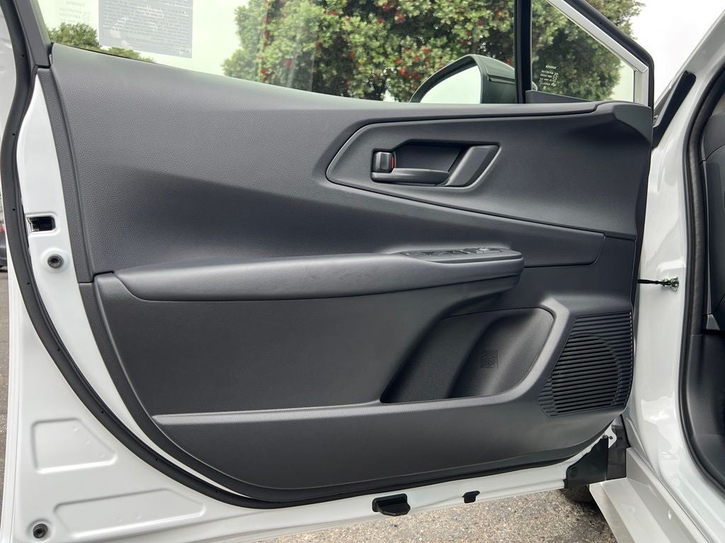 2027 Toyota Prius Plug-in Hybrid SE