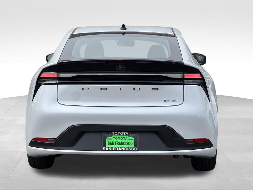 2027 Toyota Prius Plug-in Hybrid SE