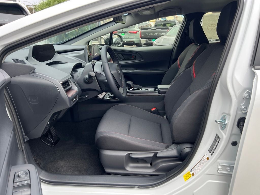 2027 Toyota Prius Plug-in Hybrid SE