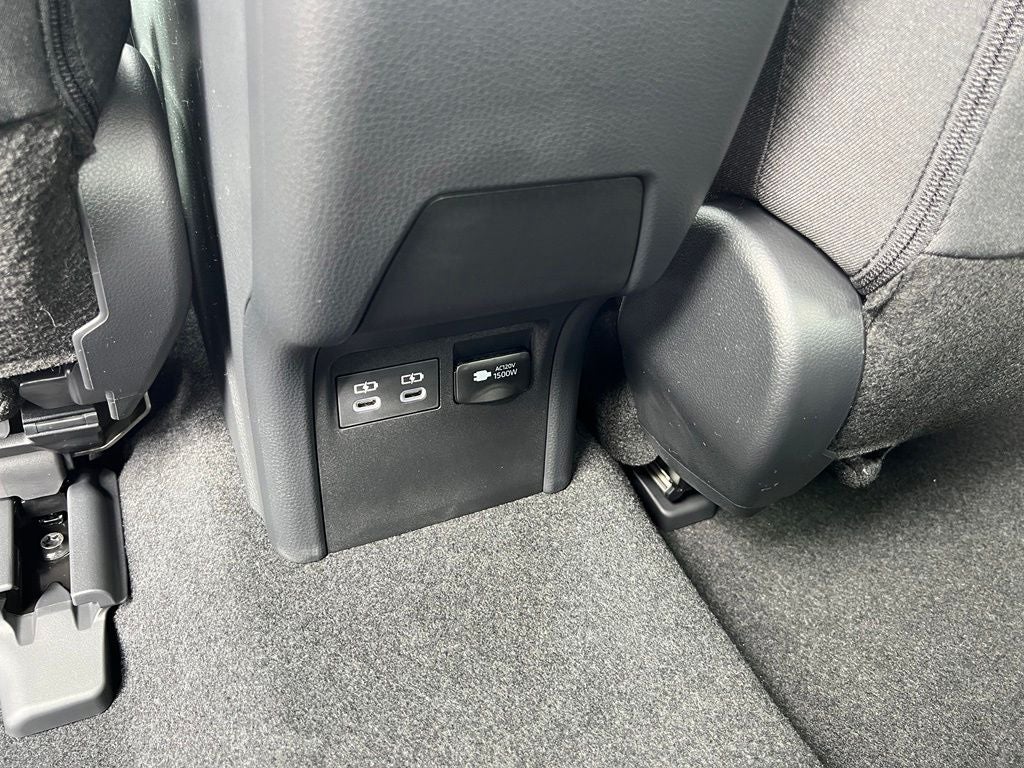 2027 Toyota Prius Plug-in Hybrid SE