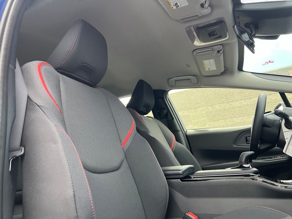 2027 Toyota Prius Plug-in Hybrid SE