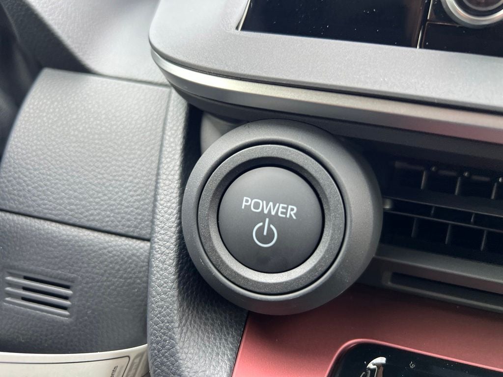 2027 Toyota Prius Plug-in Hybrid SE