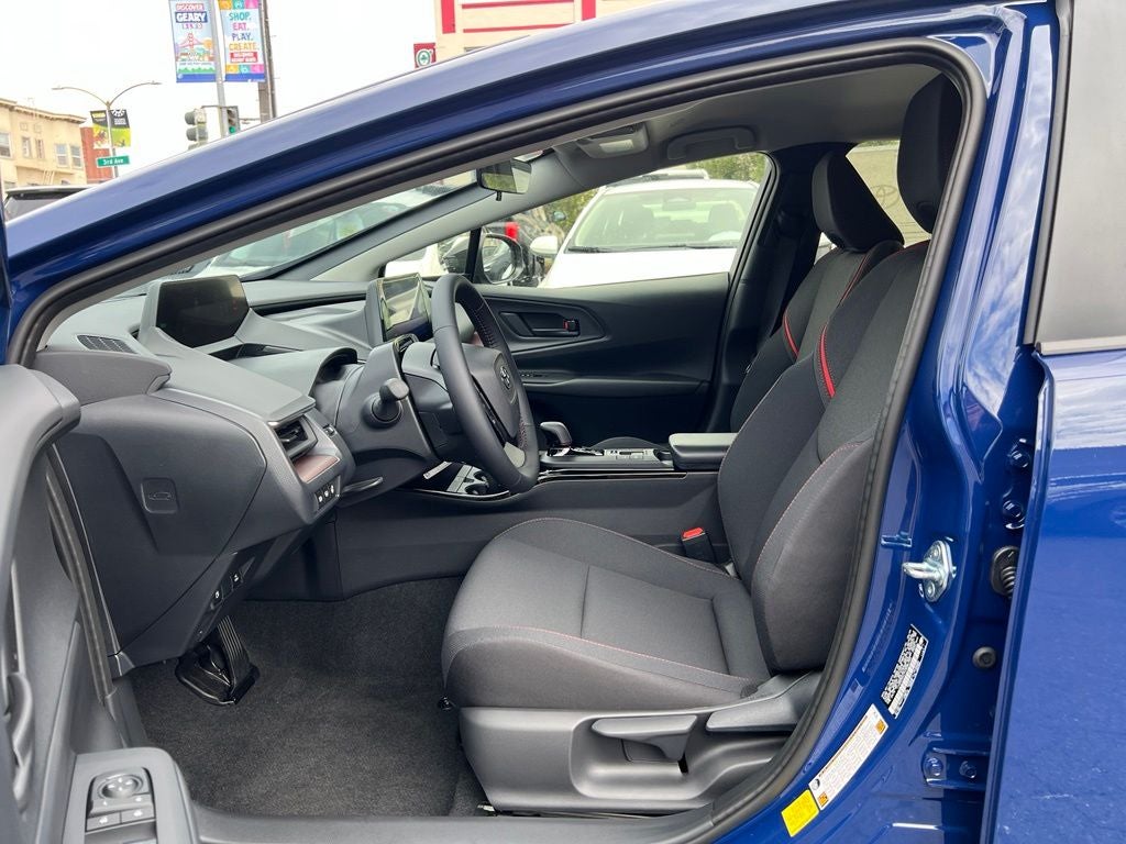 2027 Toyota Prius Plug-in Hybrid SE