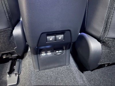 2027 Toyota Prius Plug-in Hybrid XSE Premium