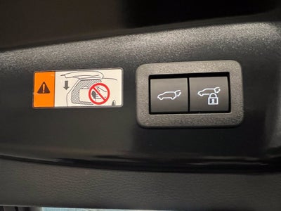 2027 Toyota Prius Plug-in Hybrid XSE Premium