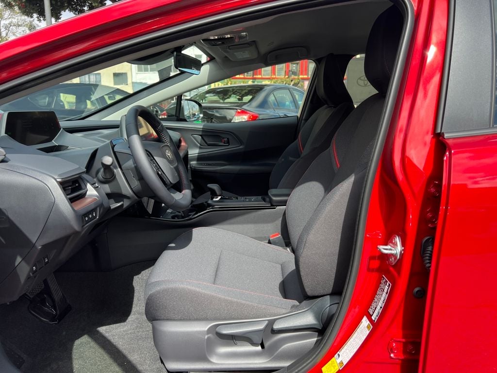 2026 Toyota Prius Plug-in Hybrid SE