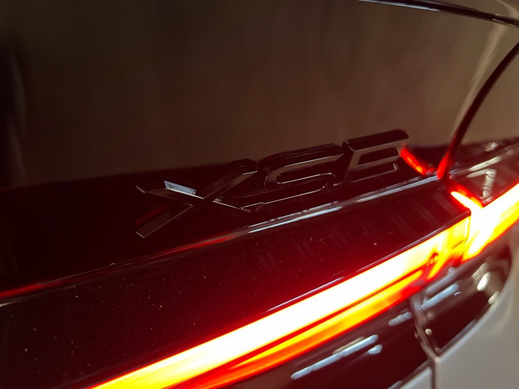2027 Toyota Prius Plug-in Hybrid XSE Premium