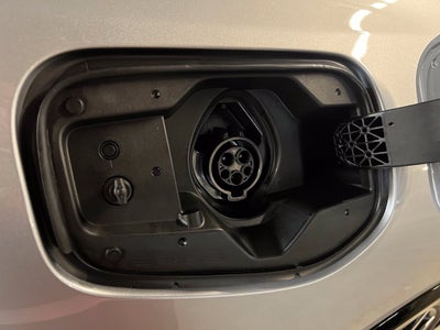 2027 Toyota Prius Plug-in Hybrid XSE Premium