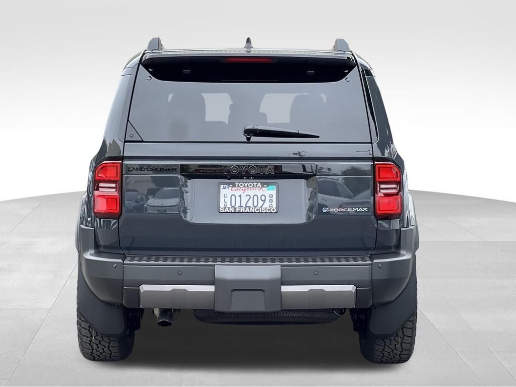 2027 Toyota Land Cruiser Base