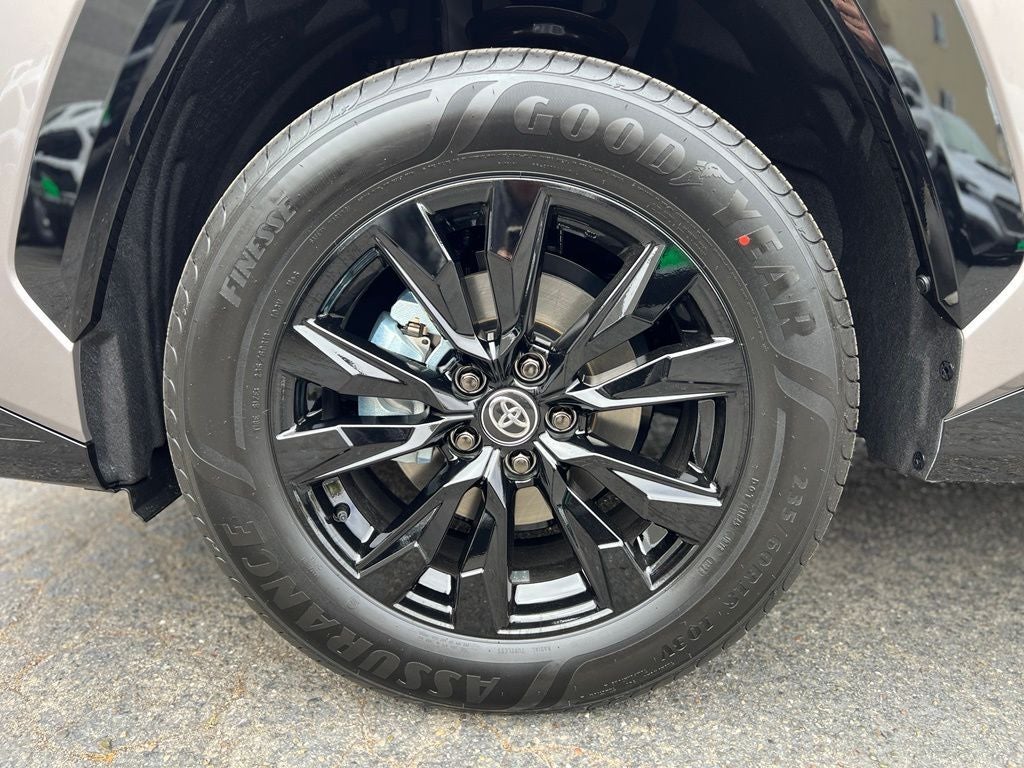 2026 Toyota RAV4 SE