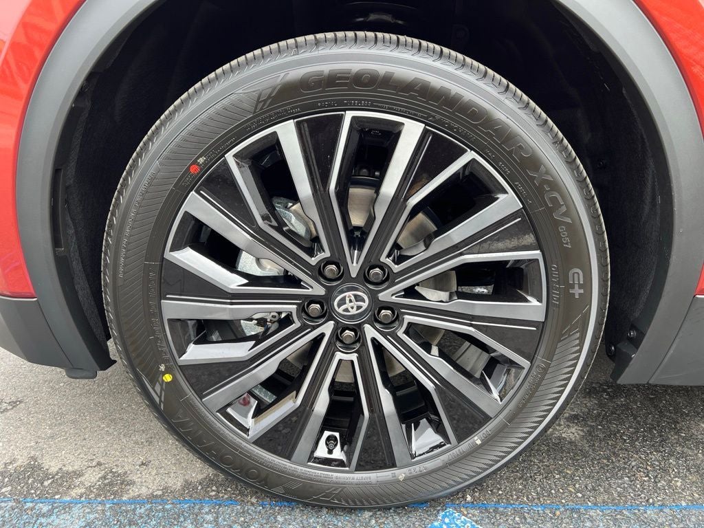 2026 Toyota C-HR XSE