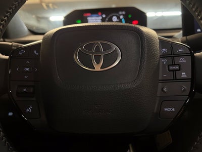 2027 Toyota C-HR SE