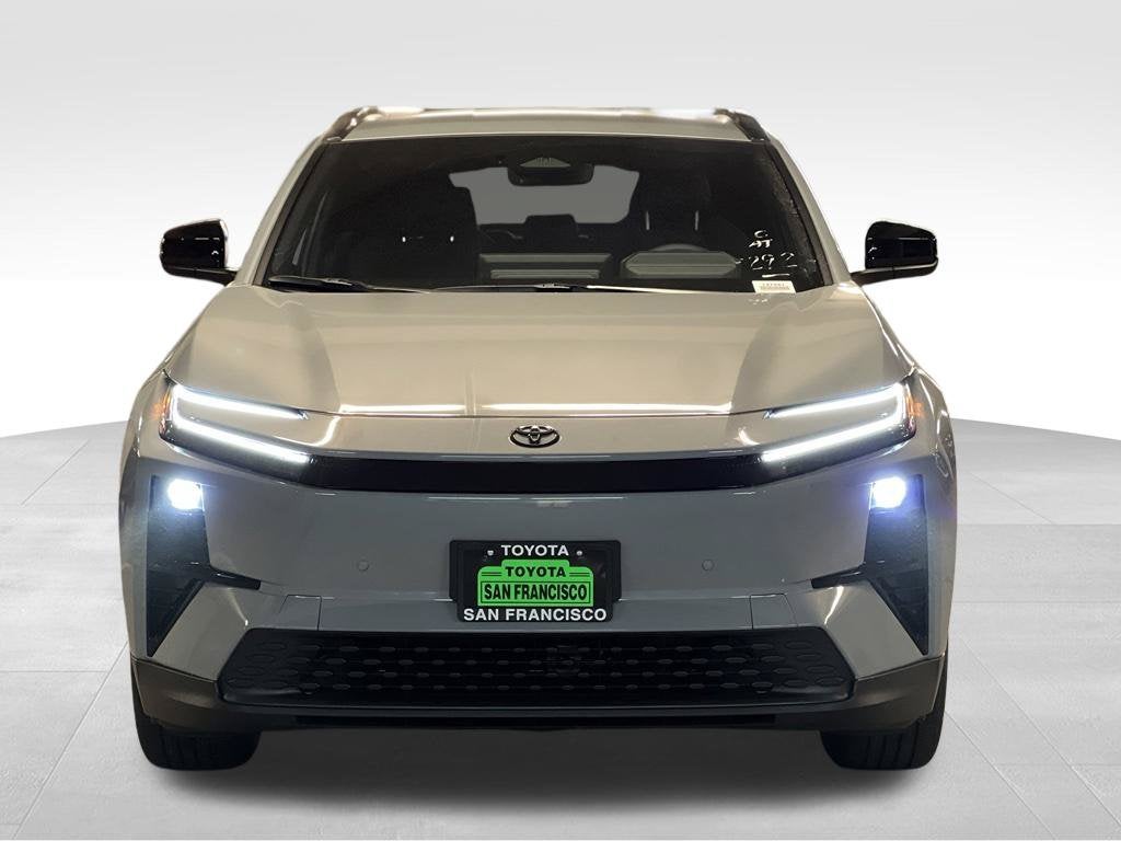 2027 Toyota C-HR SE