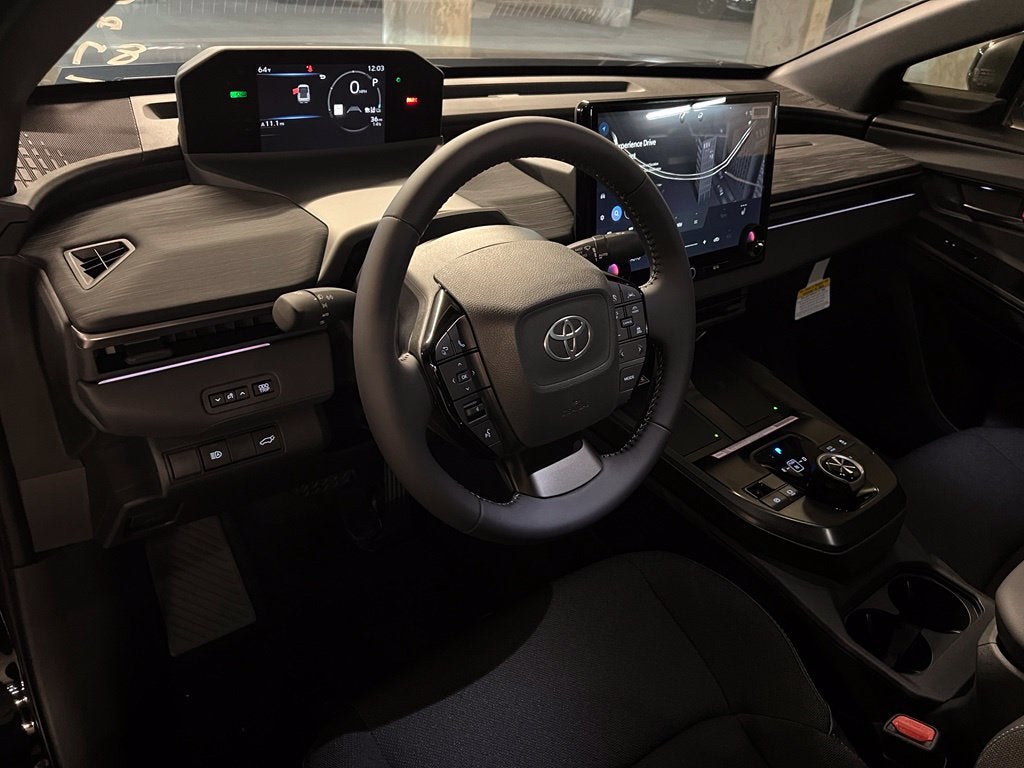 2027 Toyota C-HR SE