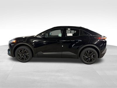 2027 Toyota C-HR SE