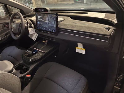 2027 Toyota C-HR SE