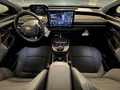 2027 Toyota C-HR SE