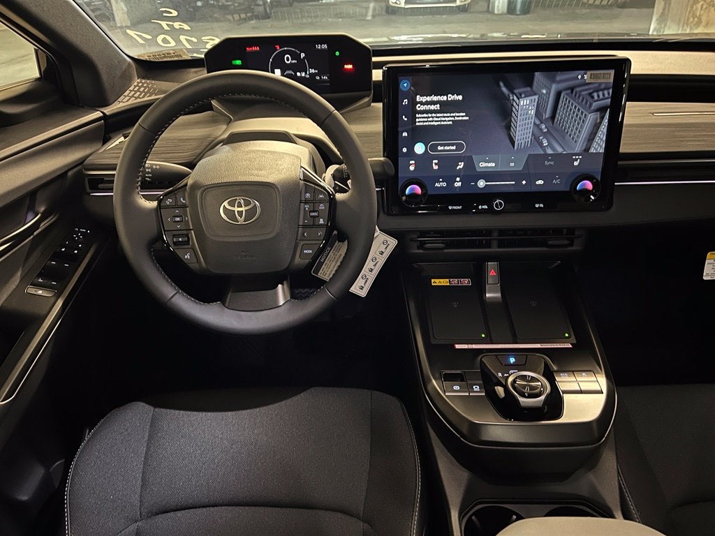 2027 Toyota C-HR SE
