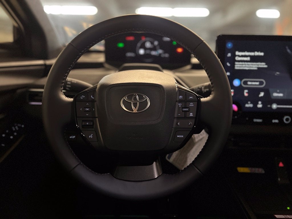2027 Toyota C-HR SE