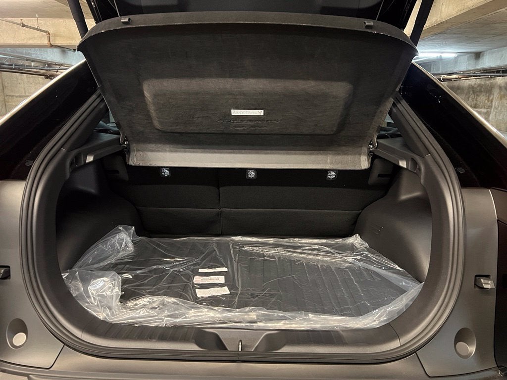 2027 Toyota C-HR SE