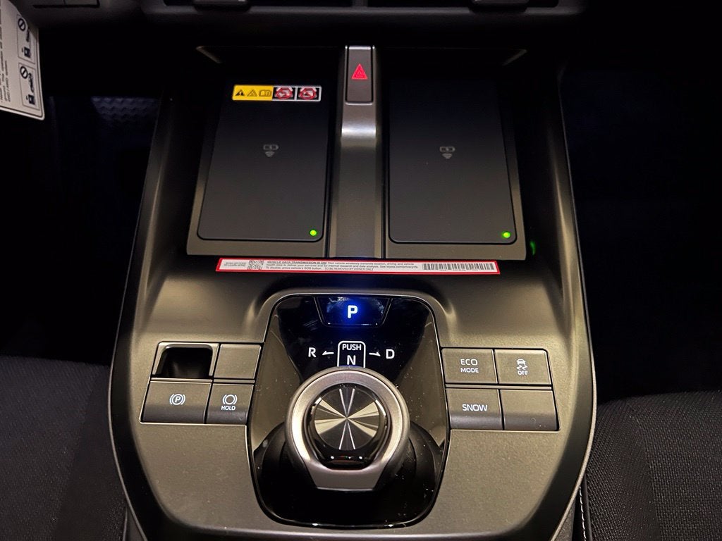 2027 Toyota C-HR SE