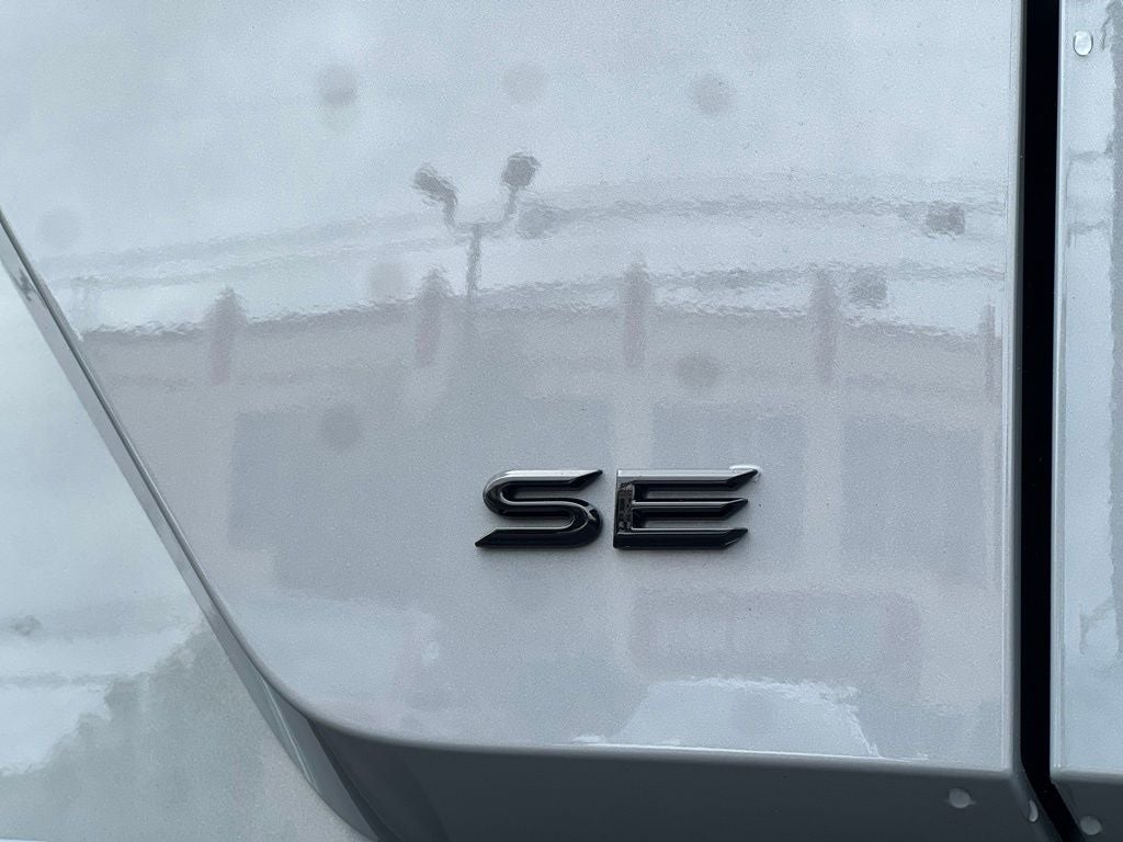 2026 Toyota C-HR SE