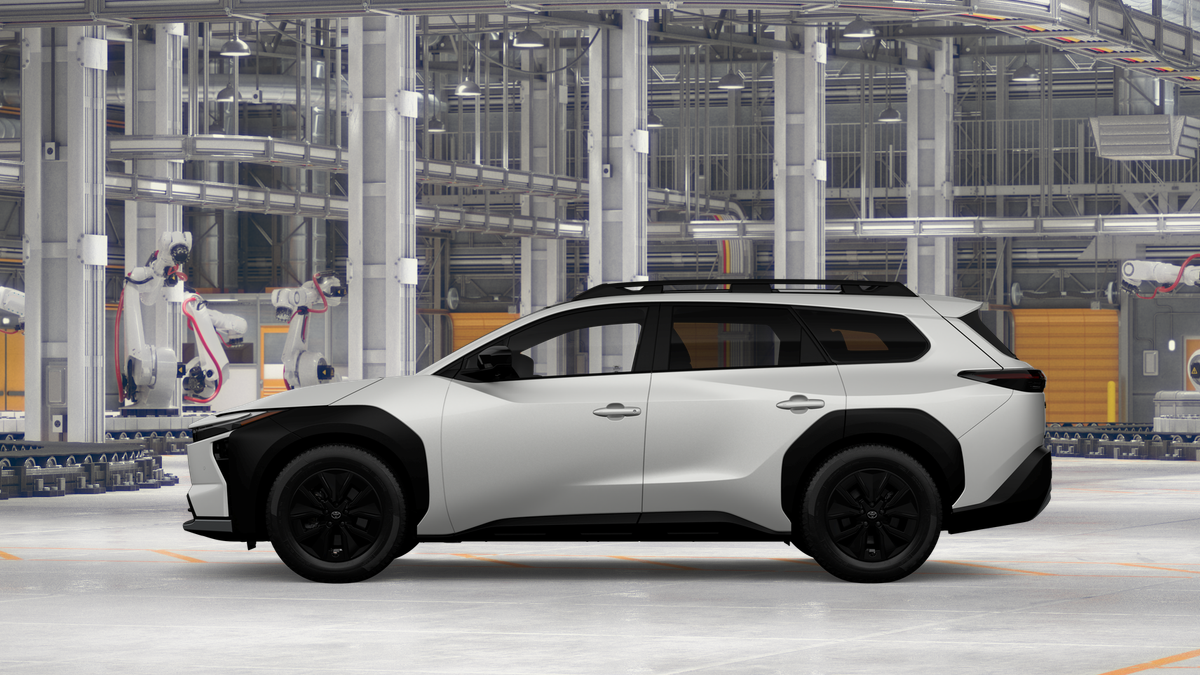 2026 Toyota bZ Woodland Base