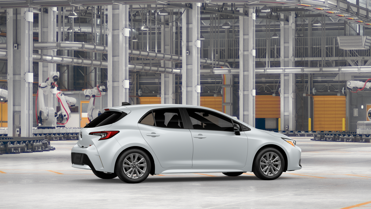 2027 Toyota Corolla Hatchback SE