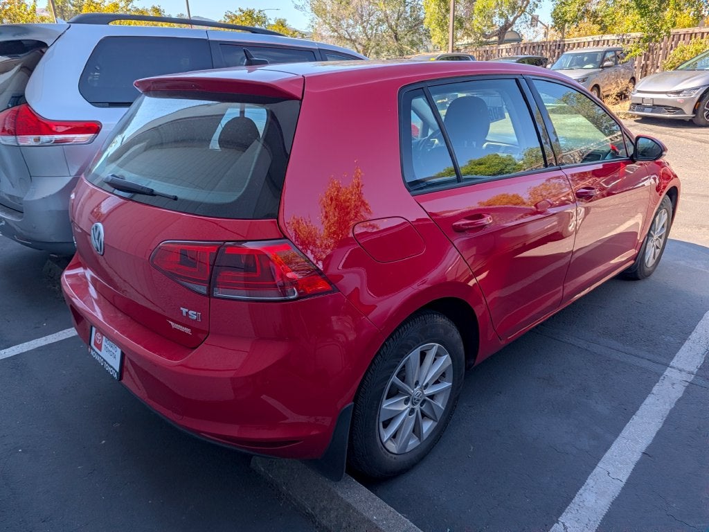 2016 Volkswagen Golf TSI S 4-Door