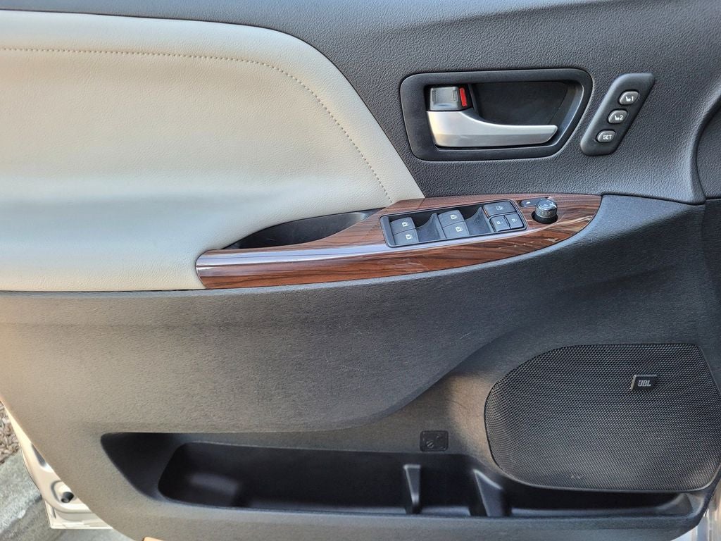 2015 Toyota Sienna Limited Premium 7 Passenger
